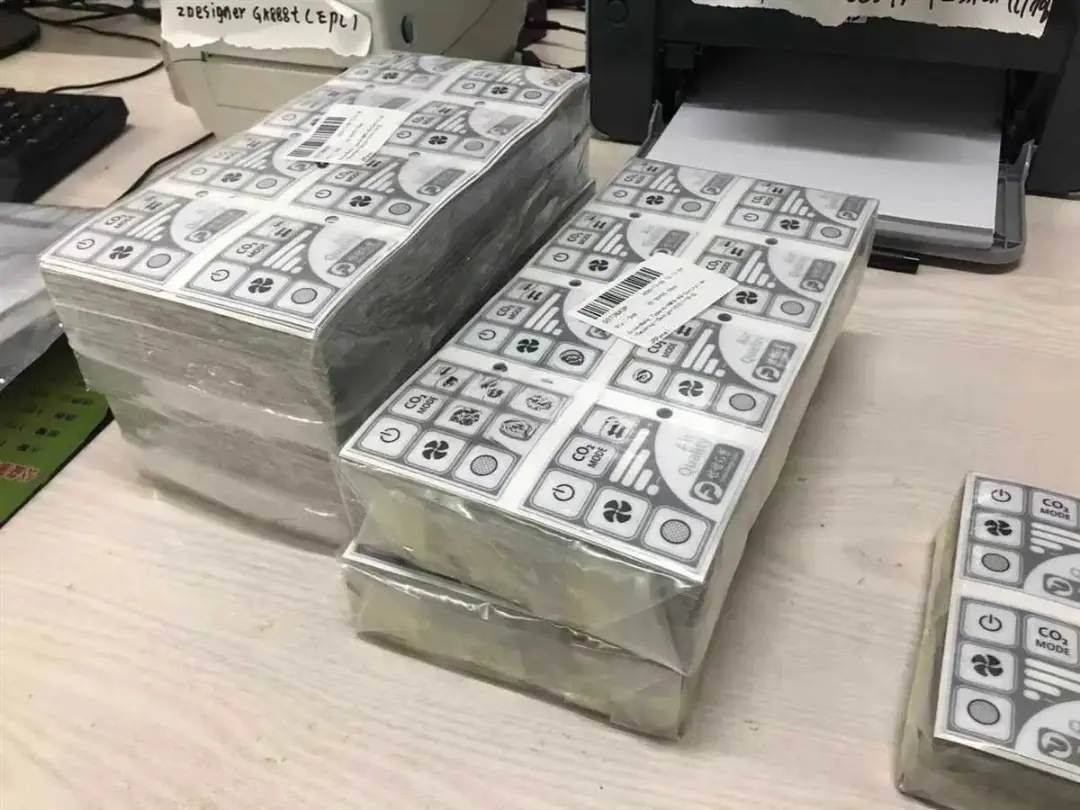 OKTEM Nameplate leksan etiket üretimi - endüstriyel panel etiket baskısı